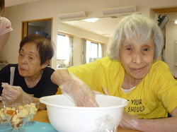 ③作業中でもカメラ目線は忘れません!.jpg