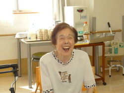 ⑤皆さんの鮮やかなるお手並みを見せられ、これには総監督もニッコリ。.jpg