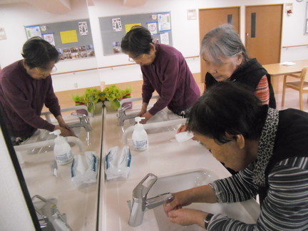 ⑨帰設後は手洗い・うがいで風邪対策ばっちり.jpg