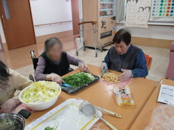 3 お手伝い.JPG