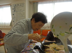 3.焼け加減のチェック中.jpg