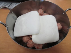 4 肉団子とはんぺん.JPG